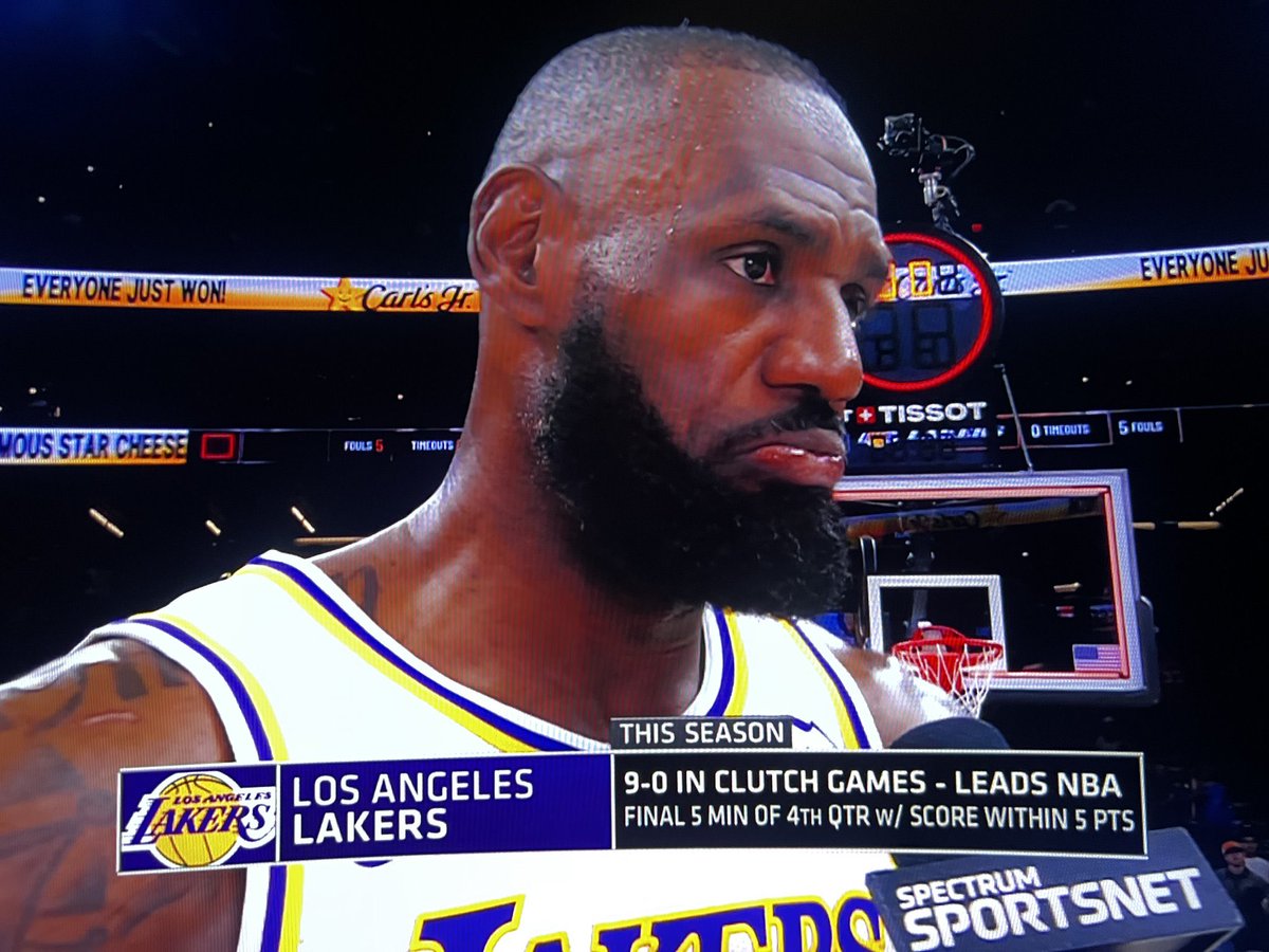 BronWorld's tweet photo. A 40 year old is really the Clutchest player in the league 🤯 

There’s levels to this. #lakeshow https://t.co/P0GzqPdl6V
