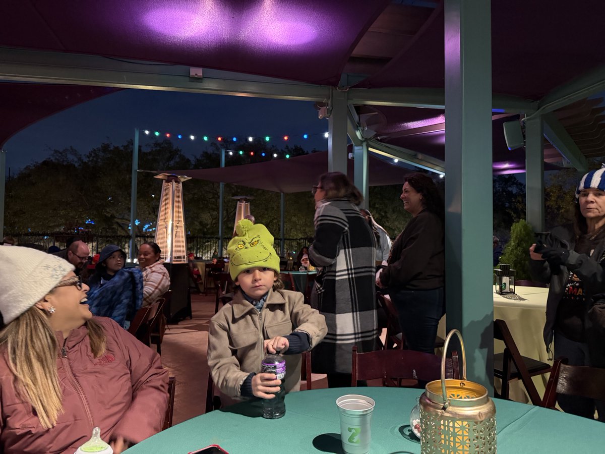 Sunday Fun day at Zoo Lights!