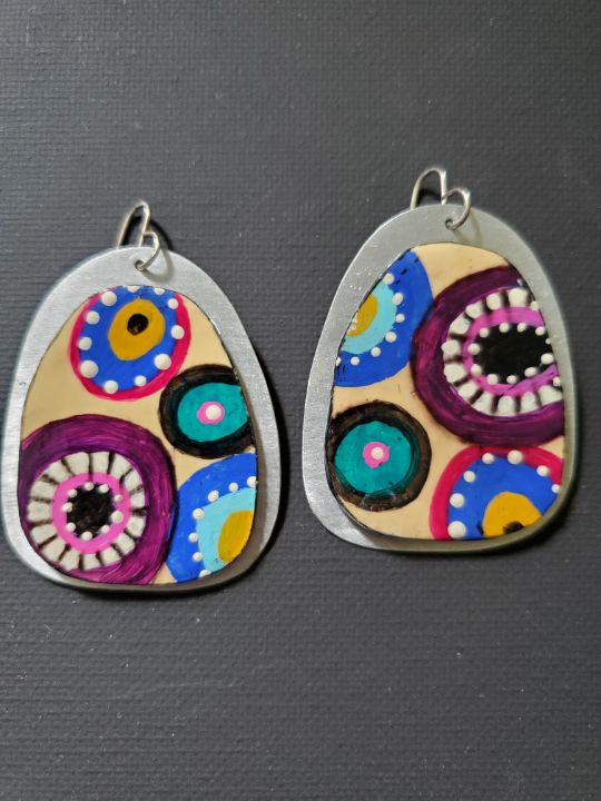 sunriverarts's tweet photo. Art of the Day! "Bold &amp; Colorful Earrings". Buy at: https://t.co/NQhRaeiN3u https://t.co/ERSGNkfKd0