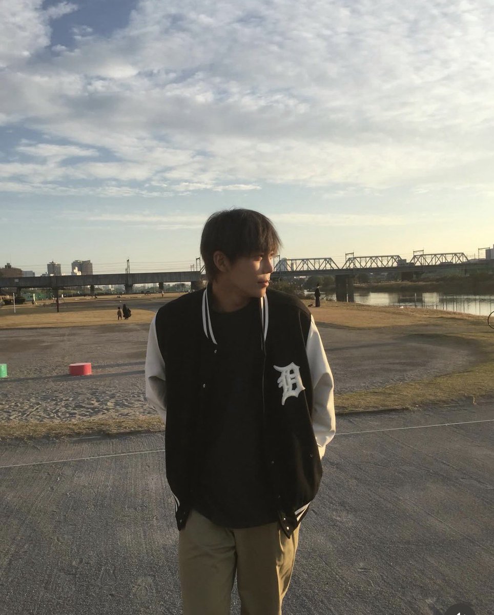 ElseUni's tweet image. ジュンソさんのインスタ聖地巡礼(だだのいつもの散歩道🐕)

instagram.com/p/DSEQcCIElTv/…
#BAE173 #비에이이173
#JUNSEO #聖地巡礼