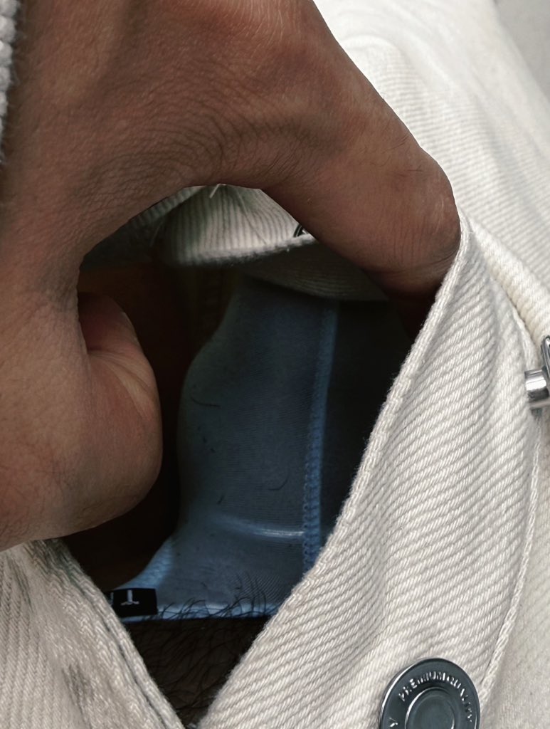 怎么会红了眼 tweet media