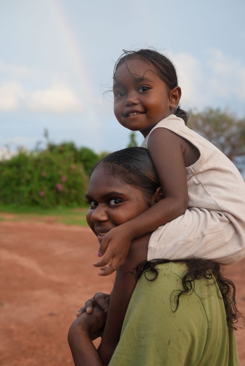 reddustoz's tweet image. 🌈 Rainbows are better shared when your with family 🌈 
From our most recent trip to Minjilang as part of our Healthy Living Program. The program was built on turning the story of Warramurrungunji into a children's book and we can't wait to share it with you! More to come.