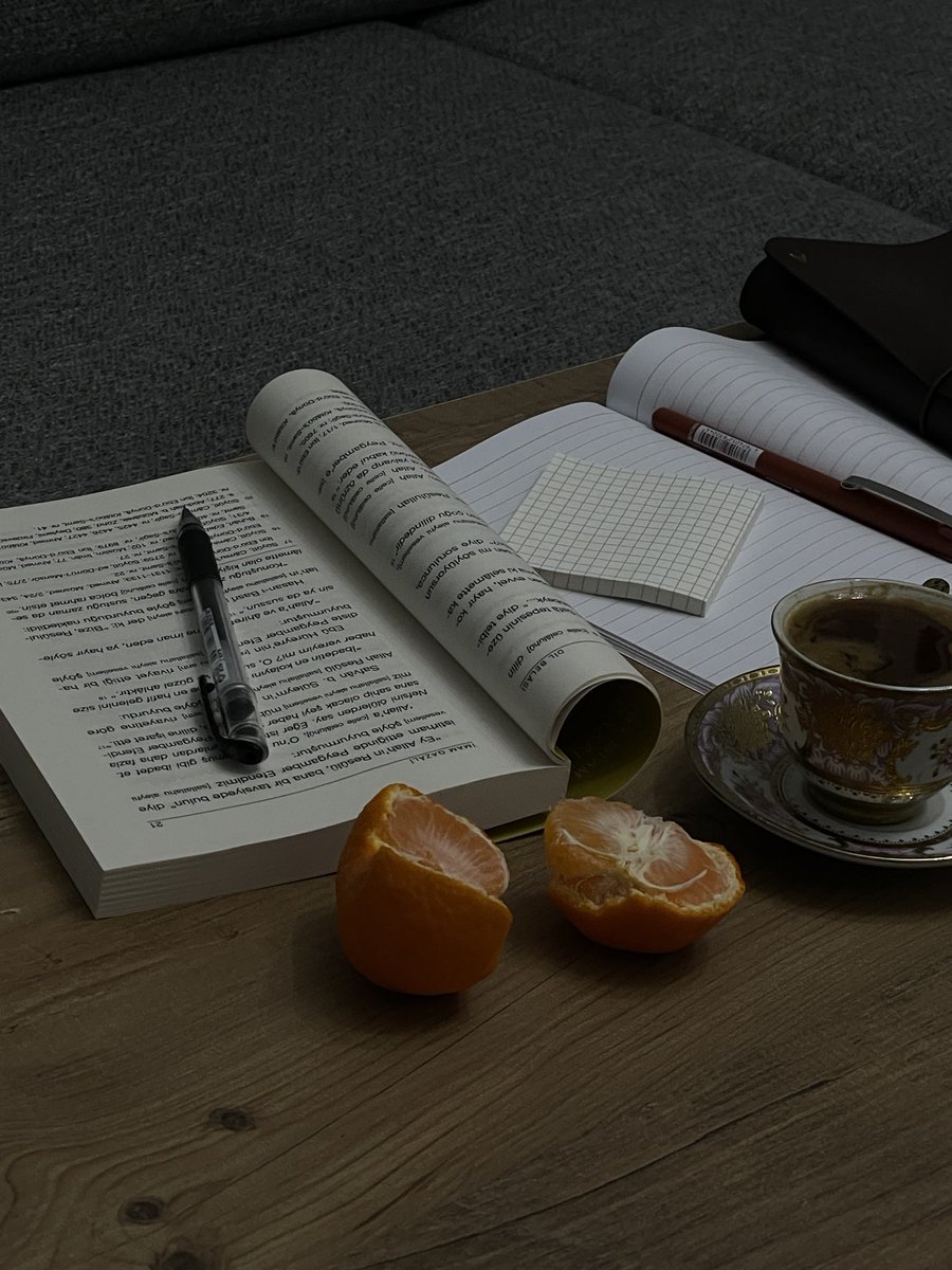 aysdiar's tweet image. sabah namazından sonra uyumuyorum gün bir 🌱