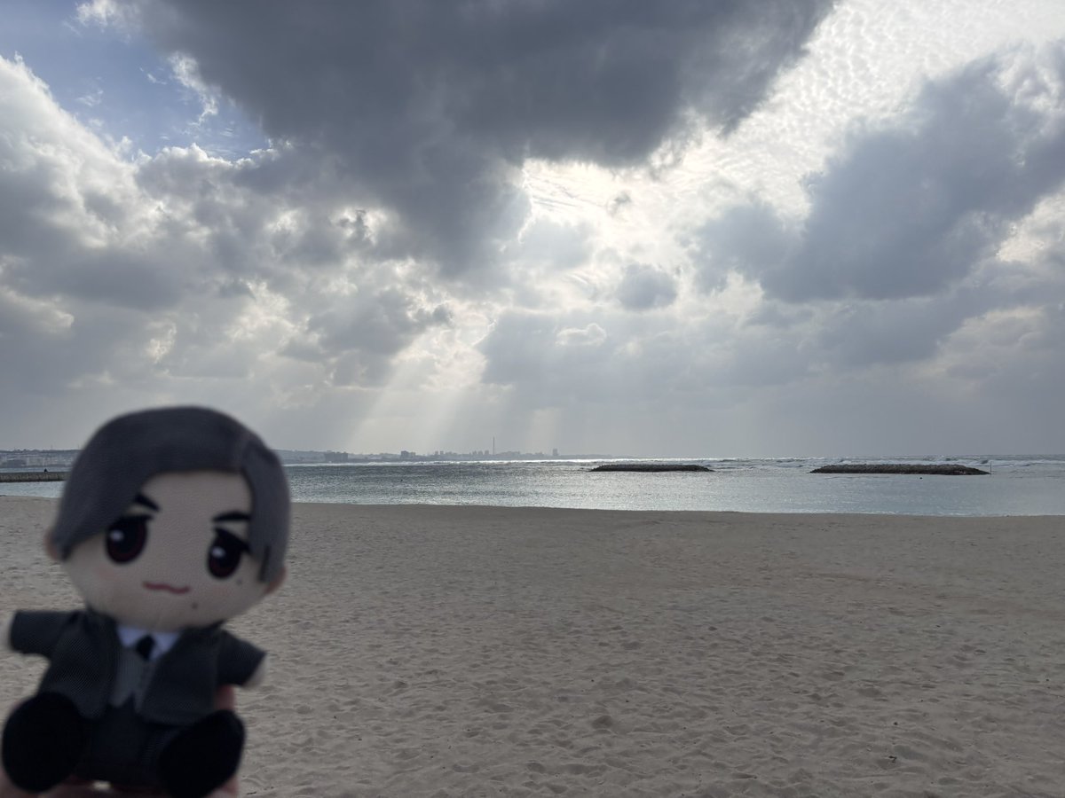 aeblack59's tweet photo. いよいよアフパ沖縄旅行も終了…
昨日は北谷で遊んで、今、帰りの飛行機✈️
行きは満席で真ん中席だったけど、帰りは早めに空港に行ったらアップグレード出来てよかった。
350-900で快適に帰路に着いてます。
楽しかったなて思いながら、終わっちゃう寂しい気持ちもありつつ…
#アフパ沖縄
#エヌエー https://t.co/5VLZ0S2YgA