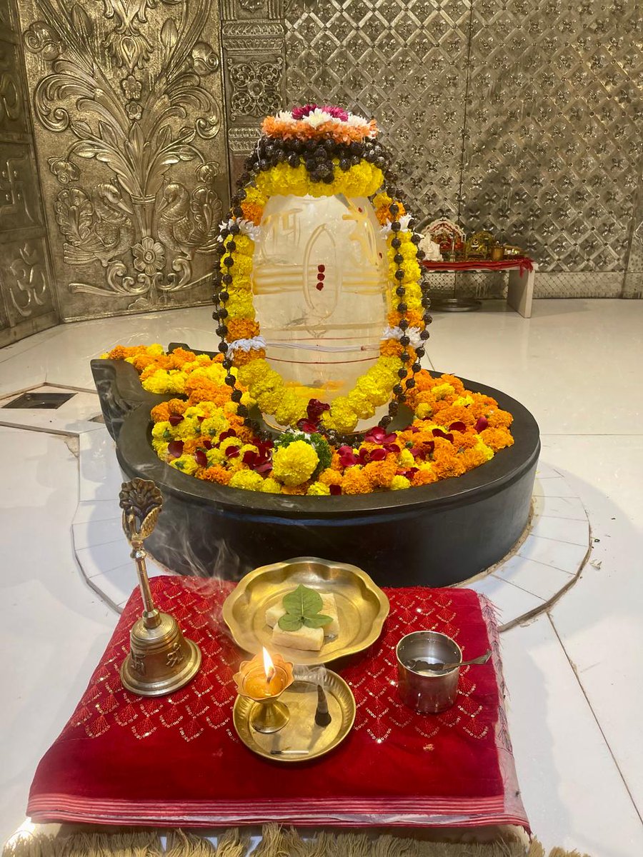 bageshwardham's tweet photo. श्री बागेश्वर बाला जी सरकार के दिव्य दर्शन…
श्री बागेश्वर बालाजी सनातन मठ मुंबई (महाराष्ट्र)
15-12-2025 (सोमवार)
#bageshwardhamsarkar
#mumbai
#maharashtra
#balaji https://t.co/ok0Fb4hVrq