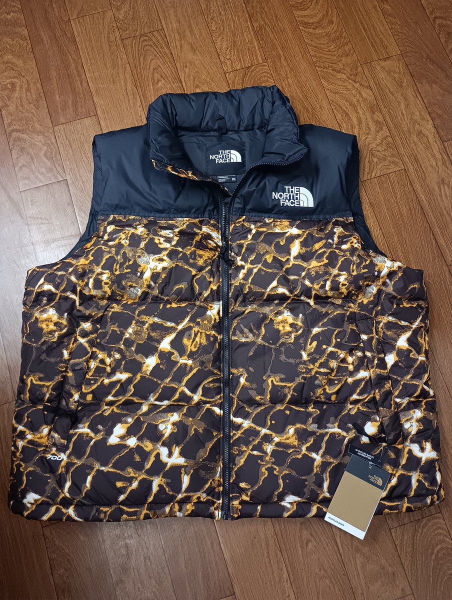 THENORTHFACE nuptse vest!700フィルダウン使用の海外モデル!サイズXXL