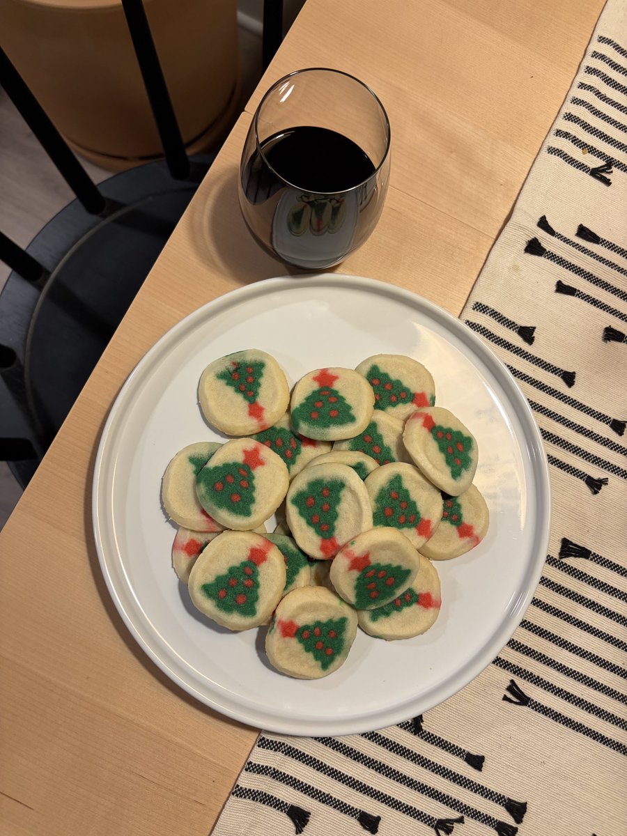 this and some twink feet