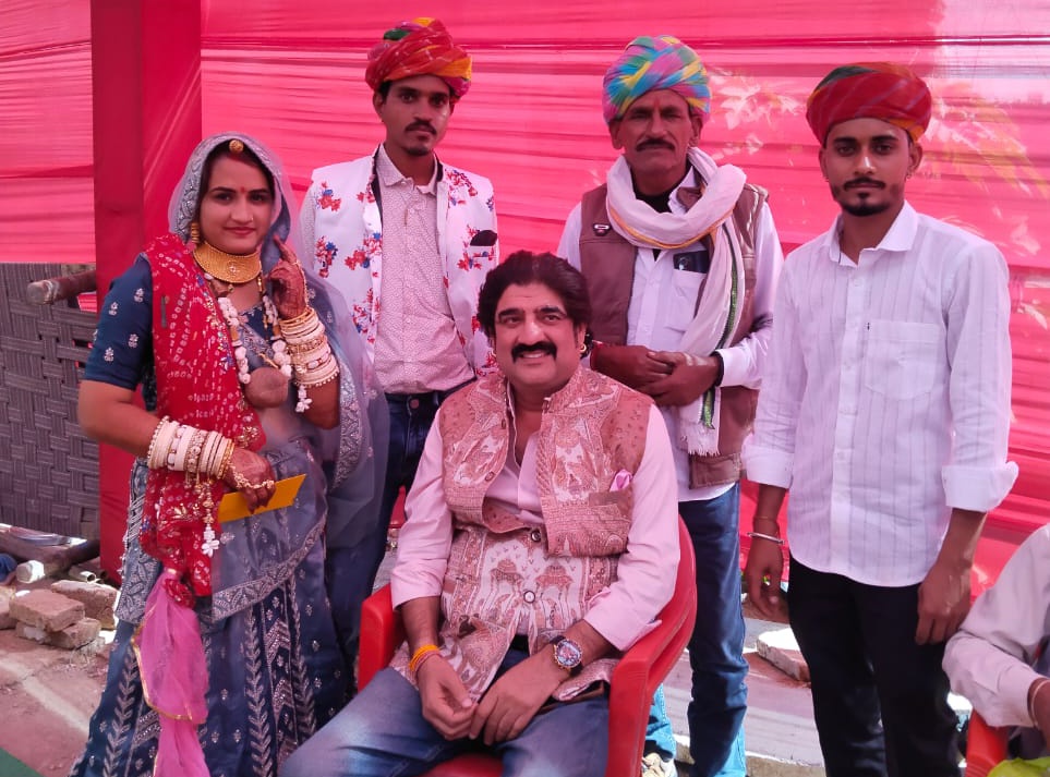 📍 बड़ीसादड़ी 
में रमेशचंद्र जी आमेटा के सुपुत्र निखिल जी आमेटा के विवाह समारोह में सम्मिलित हूआं 
📍 बड़ीसादड़ी 
गांव बोहेडा़ में कैलाश जी मालू के सुपुत्र के सगाई समारोह में सम्मिलित हूआं 
📍 कानोड़ 
सारंगपुरा में गंगाराम जी जाट की सुपुत्री के विवाह कार्यक्रम में सम्मिलित होकर