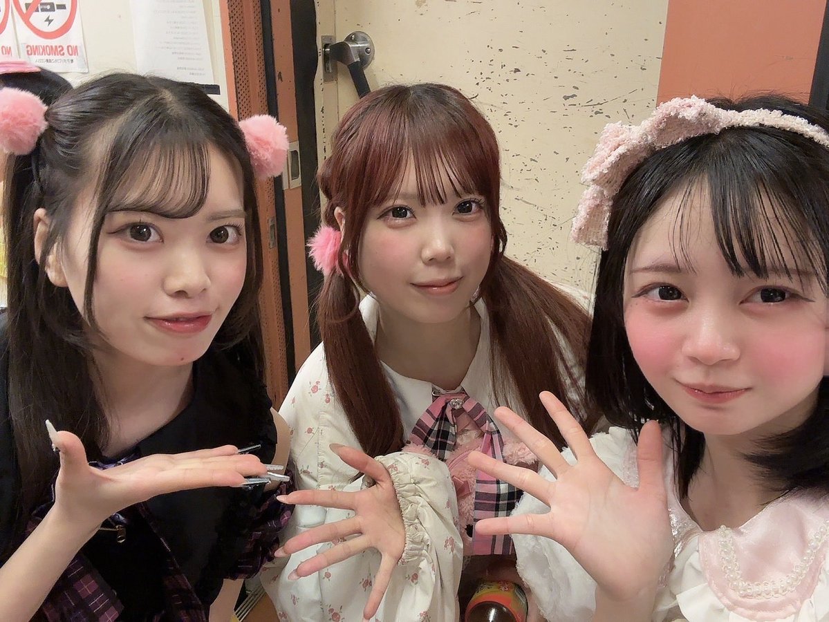 🩷（@twinsoul0129 ）💜さんとお写真撮ってもらいました！✨ くれあの