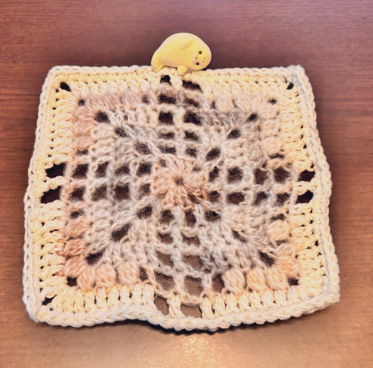 #かぎ針編みアドベント2025 
Day⑮ たてよこ - ̗̀🎁 ̖́-

簡単だけどかわいい