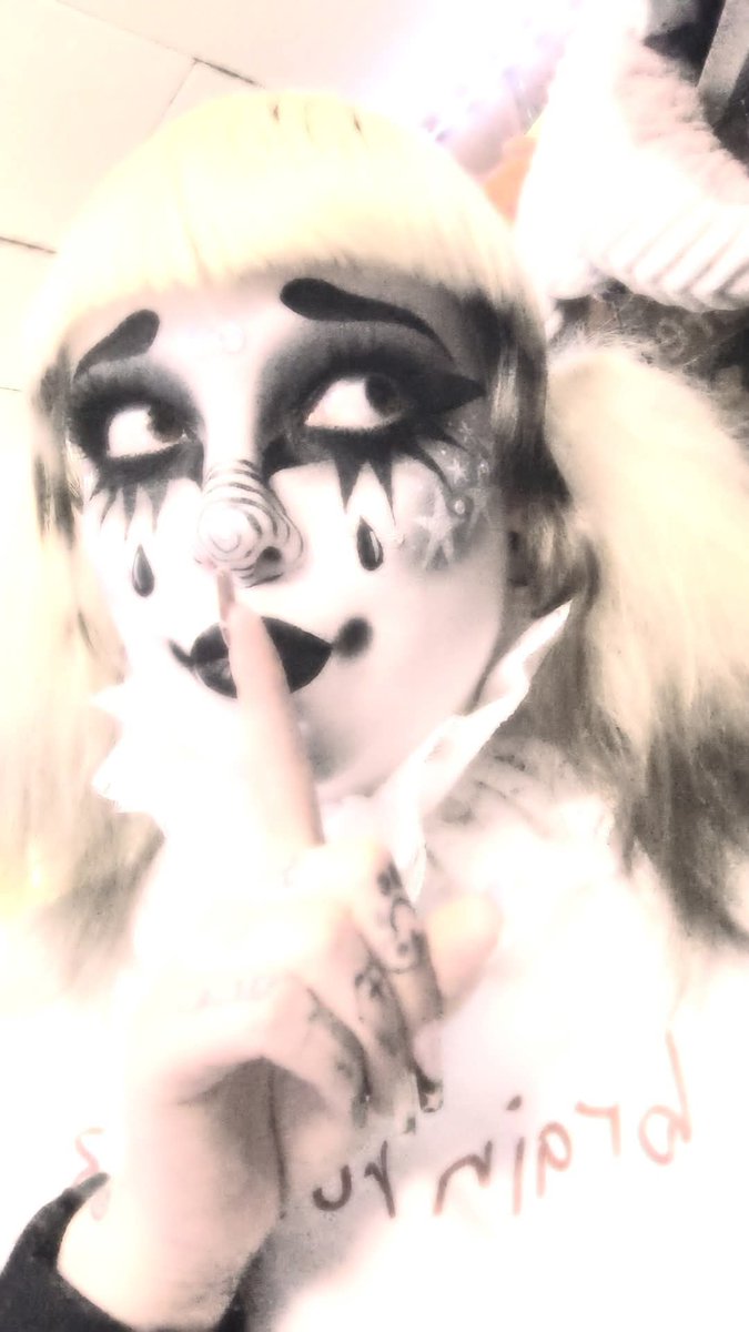 muddy_wormz's tweet photo. I may have been clowning around https://t.co/BgiVL5irjD