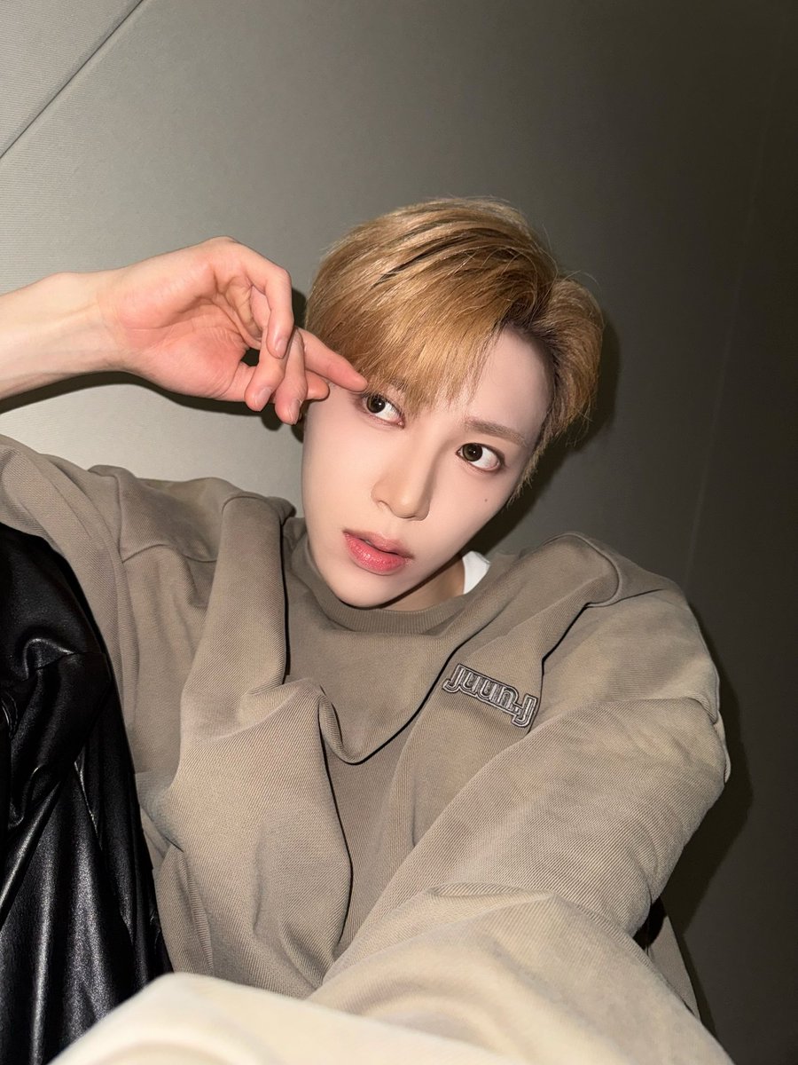 Post by 쨔오쨔요 on X: 🩷🌹🥀🖤