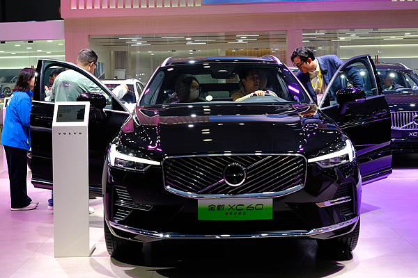 exposinchina's tweet image. Now underway in Changsha, the 21st Changsha International Automobile Expo is convening 71 major brands and nearly 1,000 new vehicles — with @NIOGlobal, @Li_Auto_, @XPengMotors, @Tesla and others showcasing their latest innovations. With more than 20 new models making their…