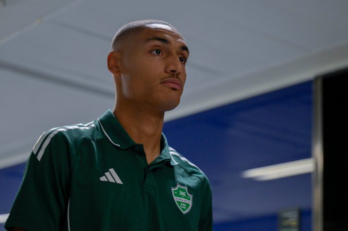 اللجنة الفنية في النادي الأهلي تعمل على تقييم الثنائي إيفان توني وإينزو ميو قبل الفترة الشتوية، وتقرر الاستغناء عن ماتيو دامس وذلك ضمن خطط الإحلال والتجديد، وفقًا لأولويات الجهاز الفني واحتياجات الفريق. 