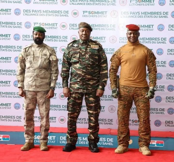 jacksonhinklle's tweet image. 🚨🇧🇫🇳🇪🇲🇱 BREAKING: Mali, Burkina Faso, Niger launch $895m regional investment bank.