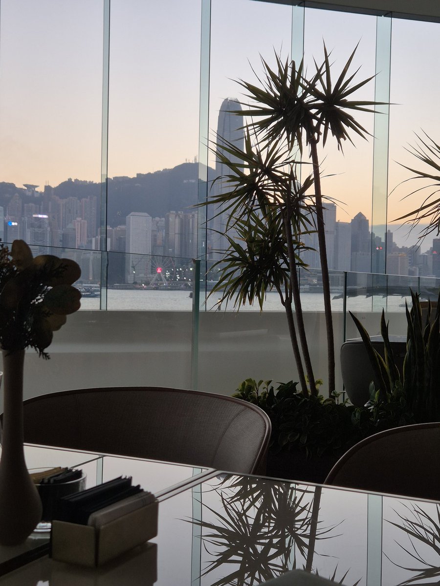 KitStace's tweet photo. Hong Kong from Kowloon https://t.co/rkKfhlOCMn