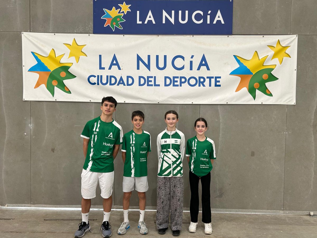 📢📢Lloreda, Carmona, Pérez y Fernández, presentes en la Concentración Nacional de Tecnificación
badmintonandalucia.es/lloreda-carmon…

#AndalucíaRegiónEuropeaDelDeporte