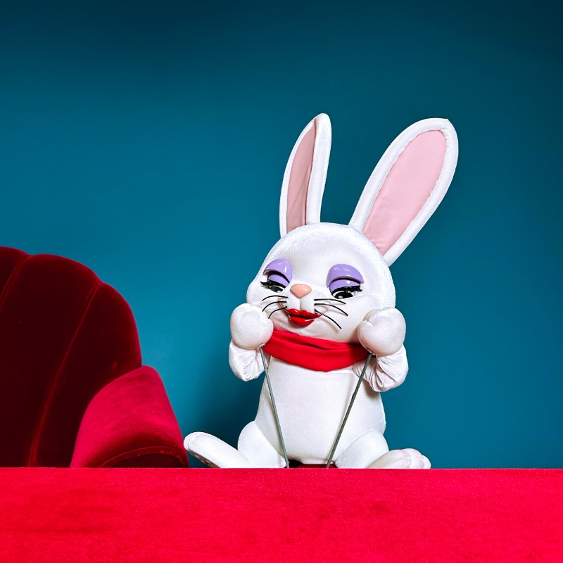 ラヴィさん【公式】 (@loveesan_0401) / Highlights / X