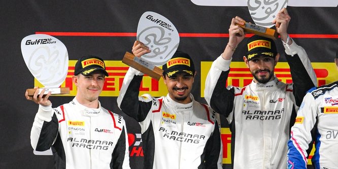 المُتسابق الدولي العُماني الفيصل الزبير ينهي مشاركته في سباق الخليج 12 ساعة، الذي أُقيم على حلبة مرسى ياس في إمارة أبوظبي بدولة الإمارات العربية المتحدة، محققًا المركز الثاني في الترتيب العام 