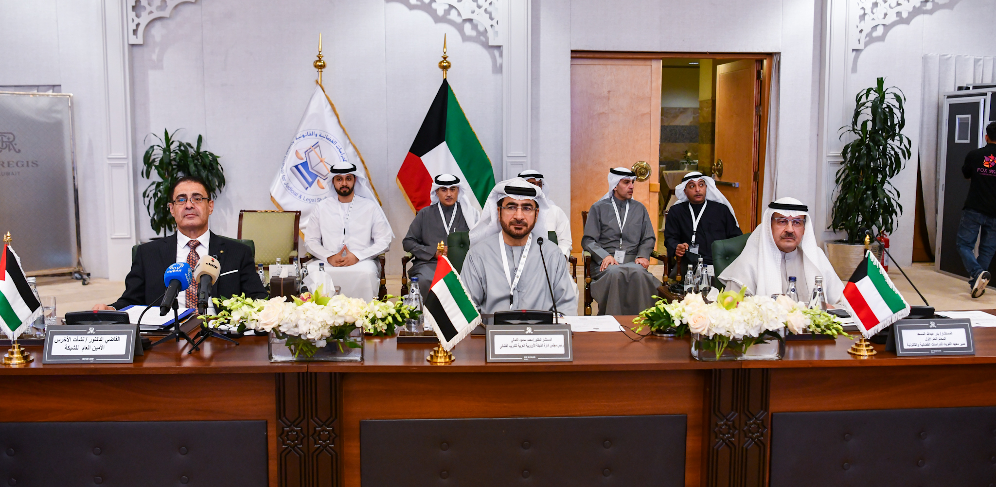 بدر المسعد: التدريب القضائي إحدى الركائز الأساسية لتطوير المنظومة العدلية -خلال اجتماع الجمعية العمومية للشبكة الأوروبية العربية للتدريب القضائي في البلاد -الكويت بقيادتها الحكيمة ومؤسساتها الدستورية تولي عناية خاصة بتعزيز سيادة القانون واستقلال القضاء 