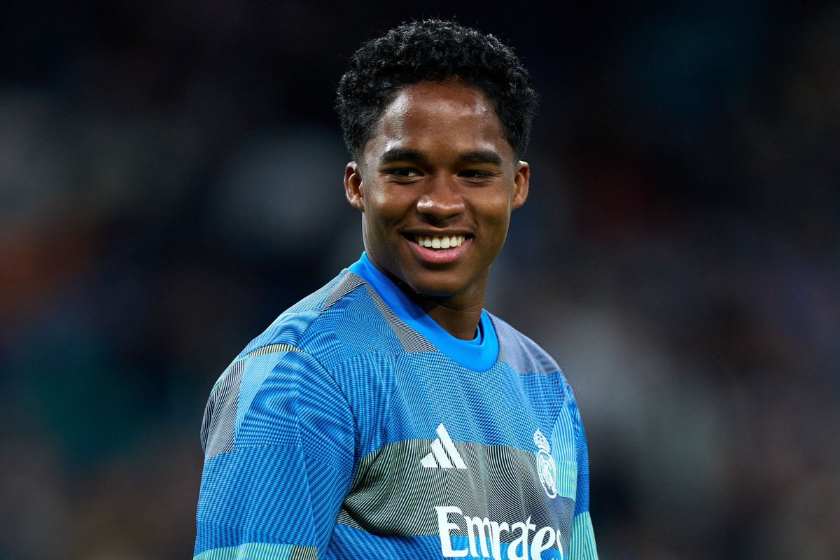 Instant Foot ⚽️ tweet media