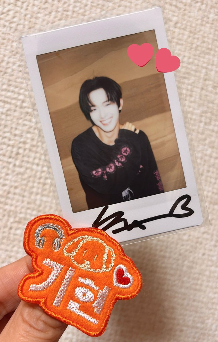 NouerA New is Now MAKESTAR ラキドロ サイン ギヒョン NouerA New is