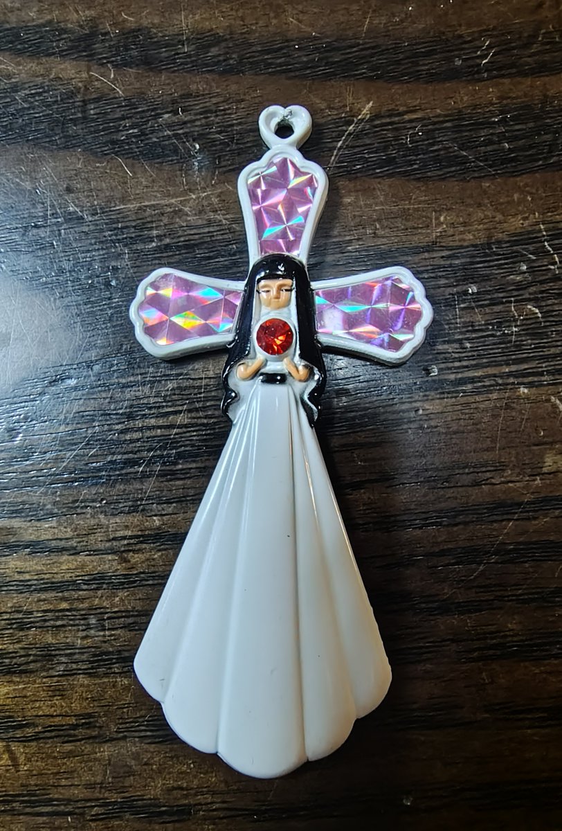 【激レア】キャンディ・キャンディ しあわせのクルス 懐かしい物が出てきました。 キャンディキャンディ しあわせのクルス。