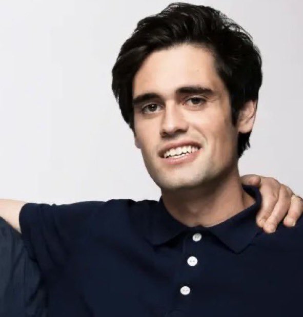 AlertaNews24's tweet image. 🇺🇸 | URGENTE: La revista PEOPLE informa que el director de cine Rob Reiner y su esposa Michele Reiner fueron apuñalados hasta la muerte por su hijo Nick Reiner.