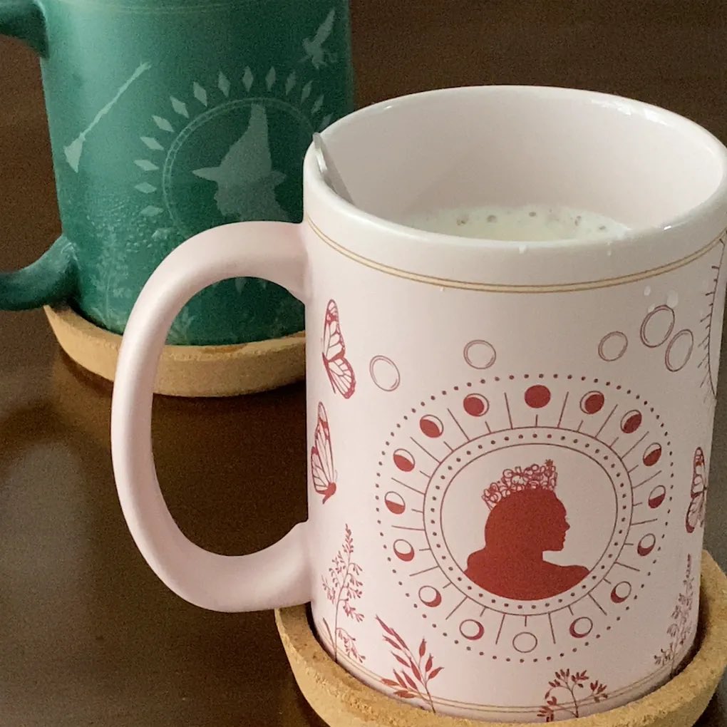 selamat petang. kena kena kena! wife teringin vanilla latte kita layankan.