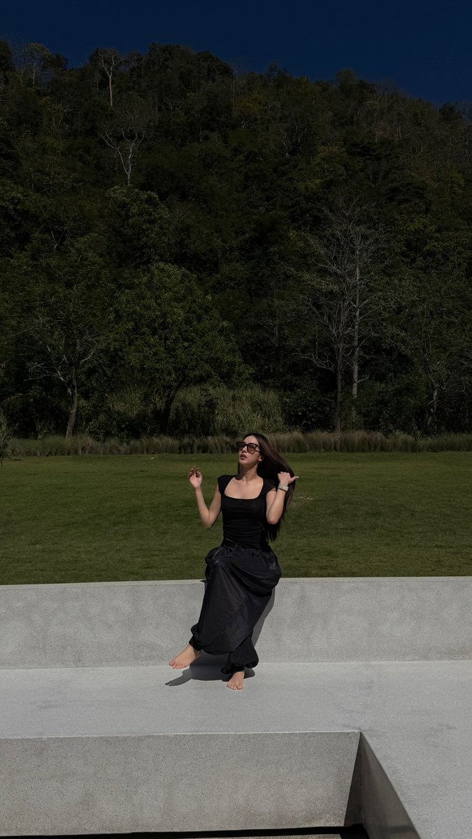 EnjoyLight tweet media