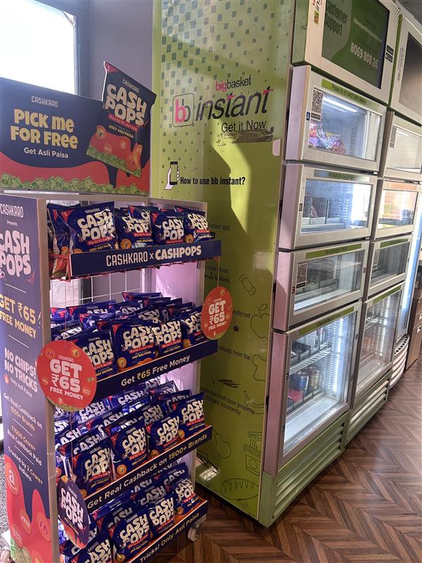 Swats26's tweet photo. #CashPops by @Cashkarocom are popping up across co-working spaces in #Gurgaon.
Spot one, grab it, and get ₹65 instantly.
#NoChipsNoTricks only Asli Paisa. https://t.co/Bww4u9tQM7