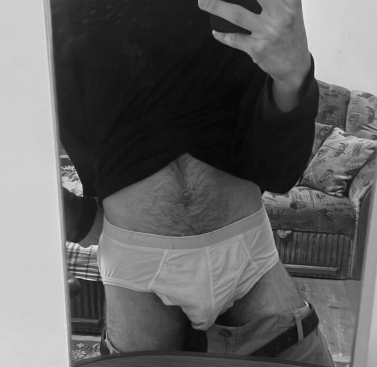 vsq2000's tweet photo. #хтивийпонеділок #sexymonday https://t.co/MPah9BeA65