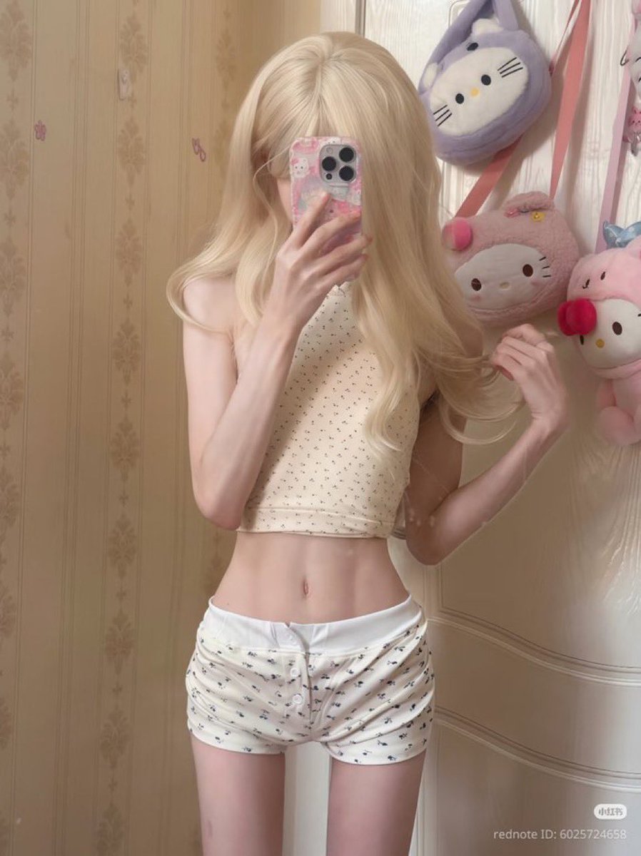 almondgirliee's tweet image. 