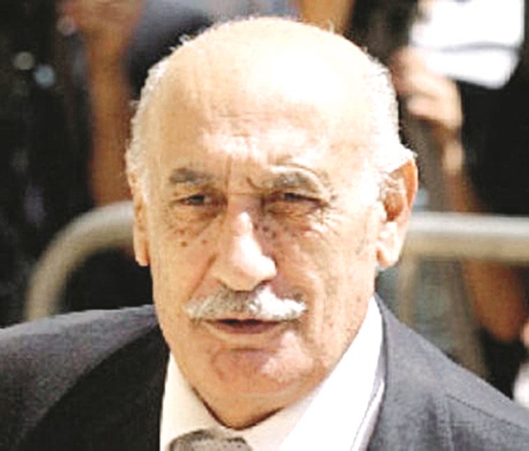 "حزب البعث" أصبح إسمه لدى أمين عام الحزب علي حجازي "حزب الراية".. رفض أمين عام الحزب السابق عاصم قانصو تغيير الإسم..(اختلفوا الشباب على إسم الميت).