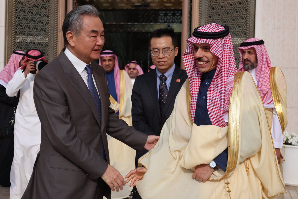 SpoxCHN_LinJian's tweet photo. Chinese FM Wang Yi co-chaired the Fifth Meeting of the Political Sub-committee of the China-Saudi Arabia High-level Joint Committee in Riyadh with Saudi FM Faisal bin Farhan Al Saud.

#China and #SaudiArabia are important economic and trade partners to each other. China will further expand opening up during its 15th Five-Year Plan period (2026-2030), creating new opportunities for bilateral cooperation. 

Wang called on both sides to strengthen cooperation in areas such as energy and investment, while expanding cooperation in new areas including renewable energy and green transition.

🔗https://t.co/P8tsVEpr0f