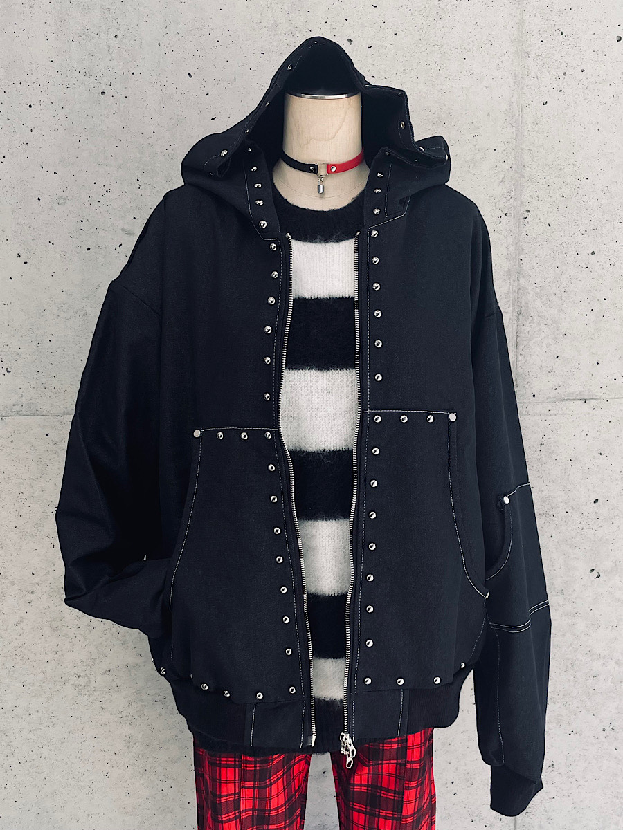 hellcatpunks's tweet image. ♠︎NEW ITEM♠︎
メンズライン「HUNDREDCLUB」のデニムフーディー
ライトアウターとしてラフに着こなせる1枚
インナーをチラ見せできるWジップもポイント♫
ビッグシルエットのアイテムとして女性にもおすすめです

★デニムスタッズフーディー
hellcatpunks.com/i/HRC-PK0001