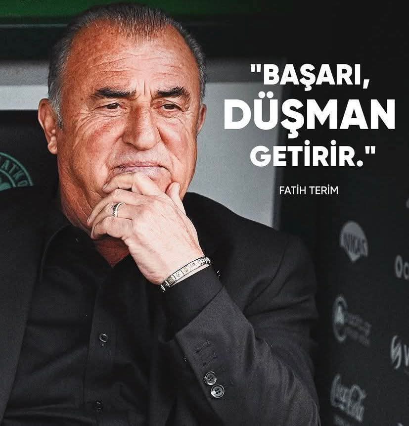 😱 GALATASARAY' LA YATIP, GALATASARAY 'LA KALKIYORLAR! KABUSLARI OLMUŞUZ.
🫵 Dün Galatasaray’ın maçı yokken, üstelik TS–BJK maçı olaylı bir şekilde bitmişken bile, maçta yapılan hakem hatalarını bile Galatasaray üzerinden algı oluşturarak; olmayan şeyleri olmuş gibi anlatan,
