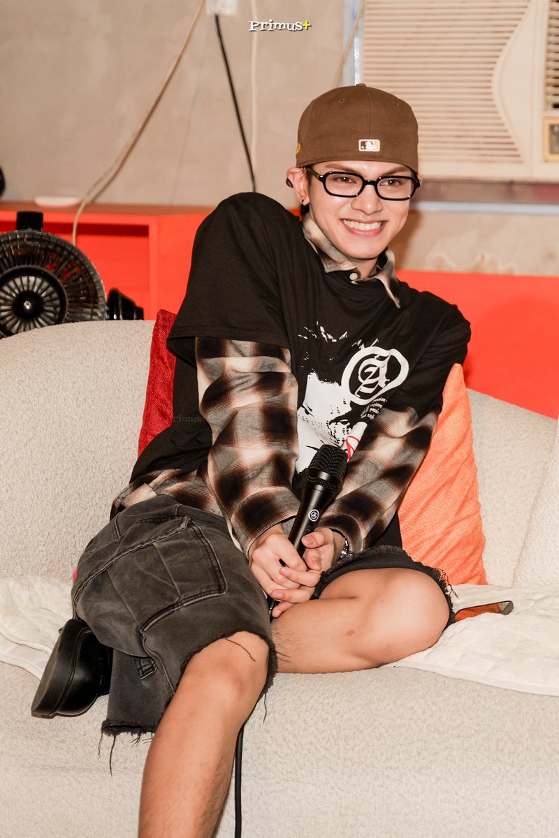 primusplus's tweet image. 251214 📸 NEW:ID L
THE CLOUDSCAPES SESSIONS
📍AKPL LOUNGE &amp;amp; COFFEE

there's simply no way anyone can convince me that he's not the cutest boy to ever exist 😶🩷

#TheCloudscapeSessions
#NewID_L @JoshLabingisa 
#New_ID @official_newID