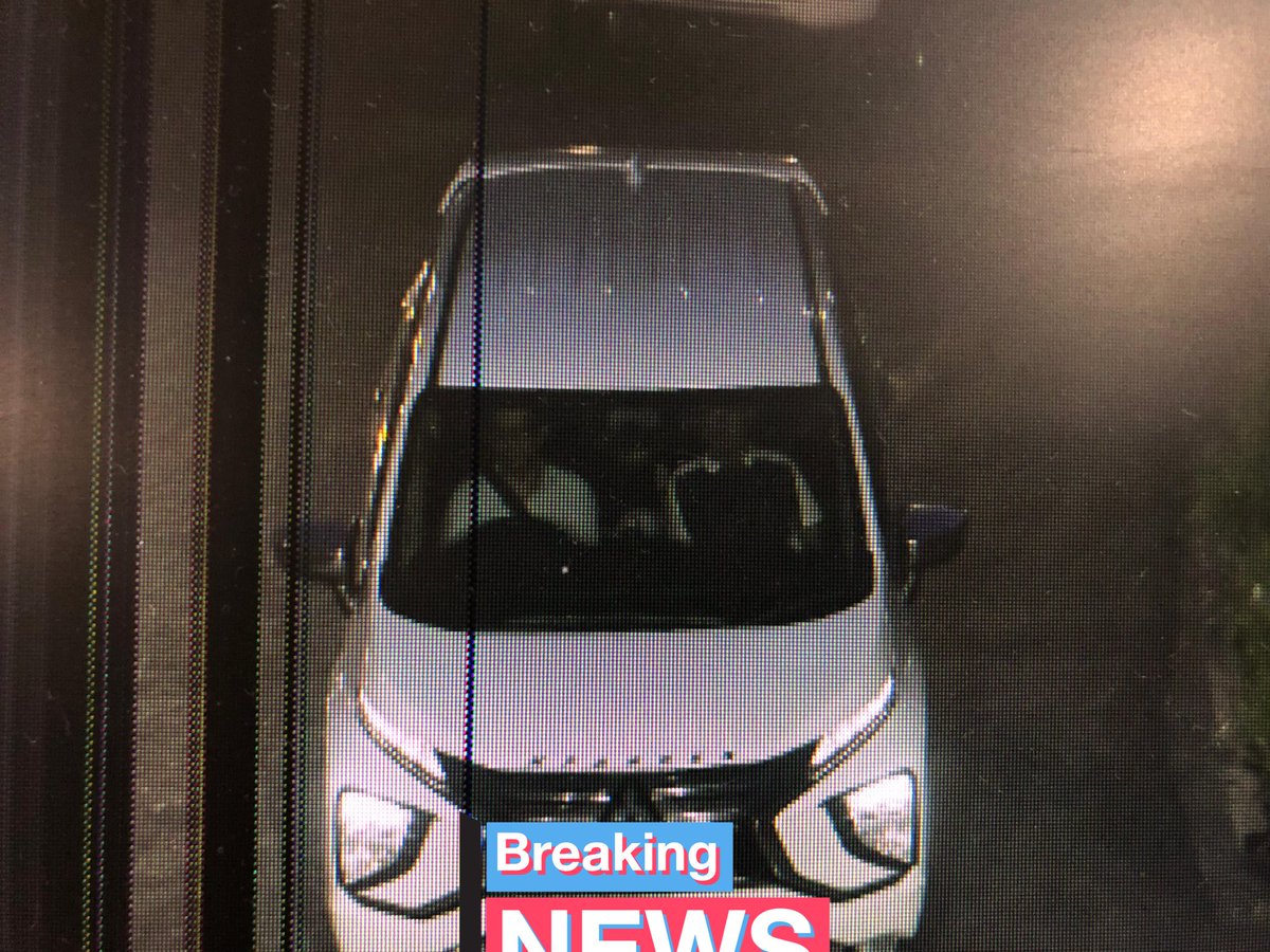 almarhum papa kena tilang karna ga pake seatbelt🤣  pas papa ku sakit inii, temen nya yang bawa, halo pakpol, orang yang kena tilang udah ndak ada😭 wwkwkk