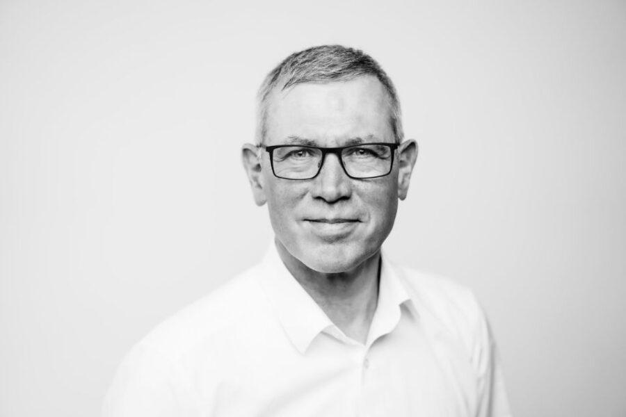 INTERVIEW. Je hebt weken waarin decennia voorbijgaan, beseft ook de voormalige nummer twee van de Belgische landmacht.

doorbraak.be/ex-vicechef-de…