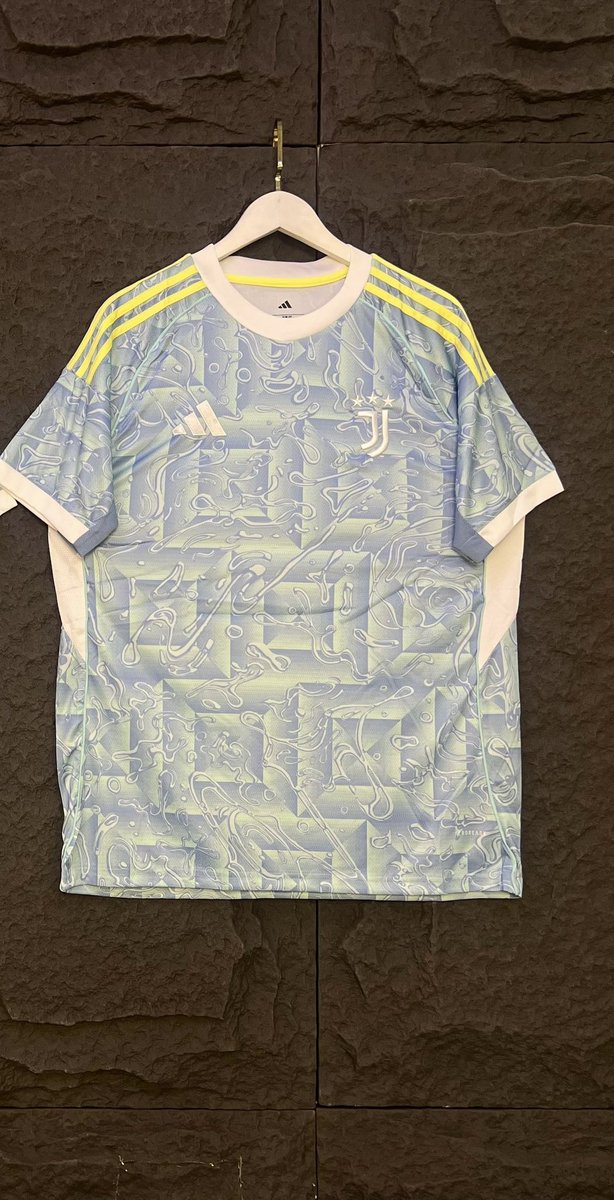 AllthingsAyO's tweet image. GM GM GM 💜

I’ve been sitting with this for a while and it’s time to make it official.

Web3 has been a bit dry lately, so instead of waiting around or complaining, I decided to move with intention and build something tangible.

So I’m officially stepping into a web2 side hustle…