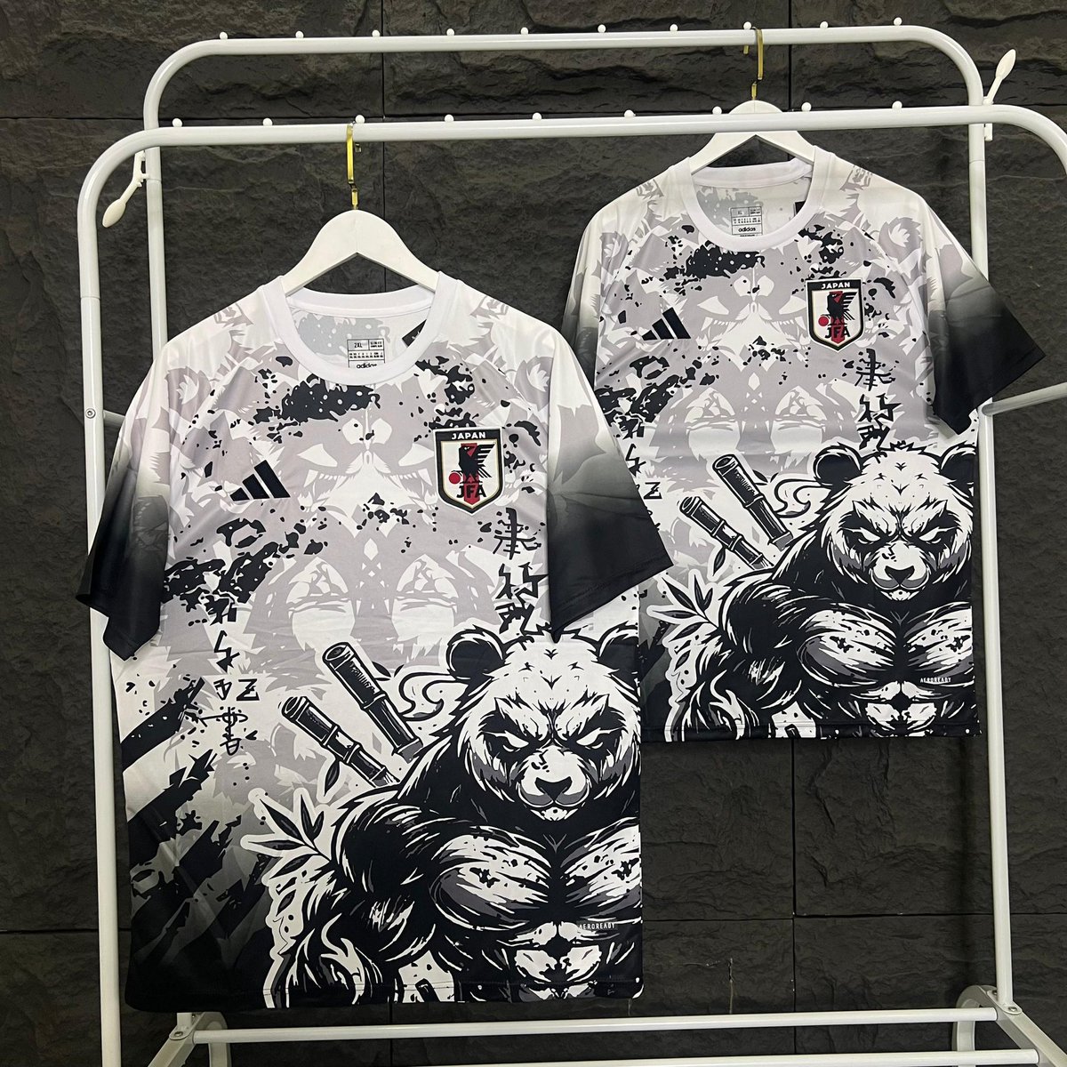 AllthingsAyO's tweet image. GM GM GM 💜

I’ve been sitting with this for a while and it’s time to make it official.

Web3 has been a bit dry lately, so instead of waiting around or complaining, I decided to move with intention and build something tangible.

So I’m officially stepping into a web2 side hustle…