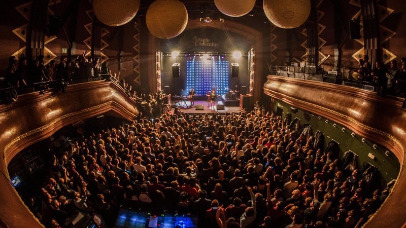 Zorionak <a href="/kafeantzokia/">Kafe Antzokia</a> !!!!
11 mila esker urte guzti hauetan eginiko lanagatik.
Bilbotarrok oso harro gaude.