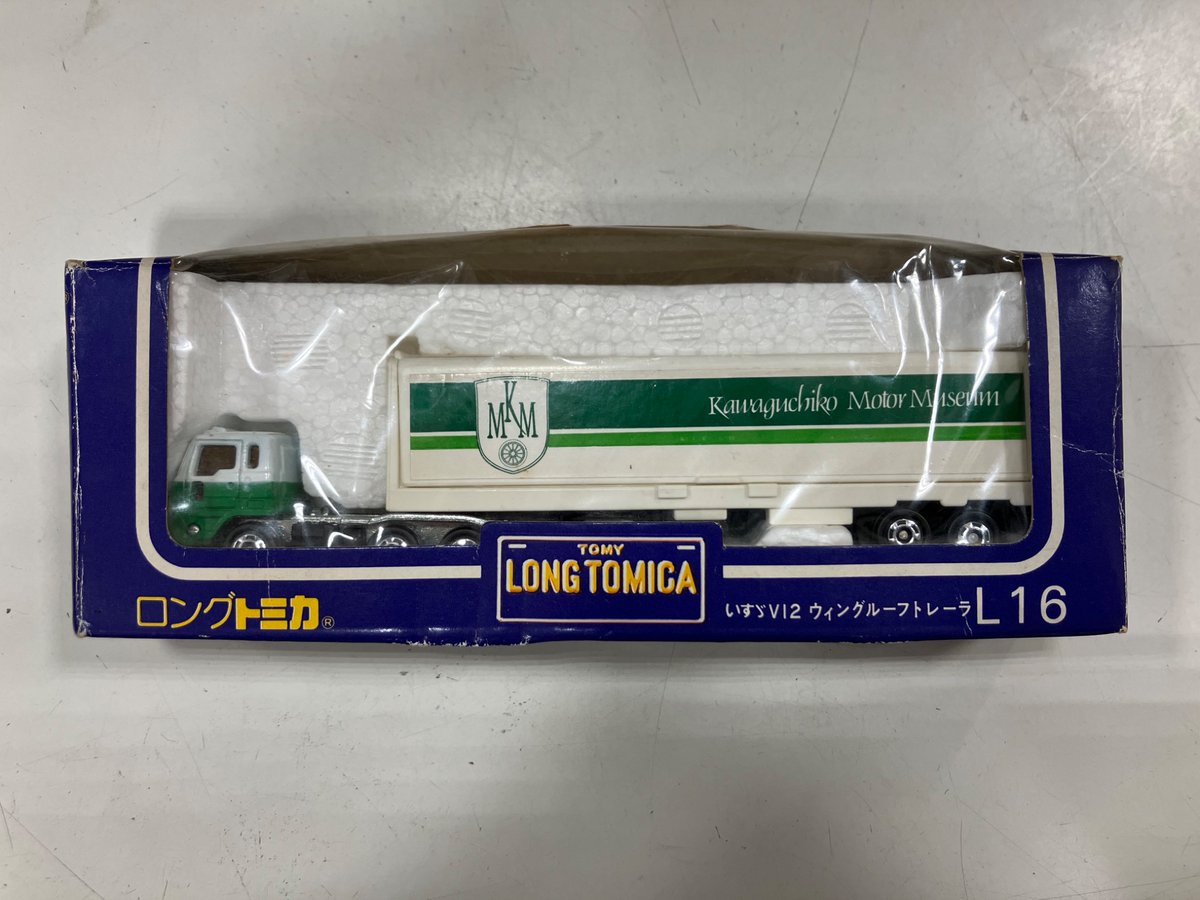 ロングトミカ L16河口湖特注 いすゞ ウイングルーフトレーラー