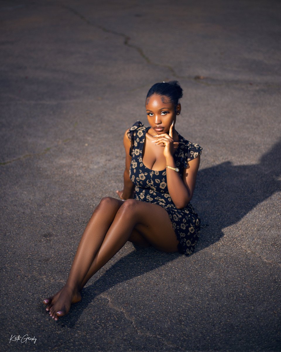 Kentography's tweet photo. Happy New Week!
Don't let your goals stop you from appreciating my work.
📷 @Kentography
Available for Bookings and Collaboration ✨💵📷
#blackgirlmagic #photohack #harshlight #portraitphotography #StreetPortrait #TwitterPhotography #modelshoot #photooftheday #fypシviral #Star https://t.co/vCwd1hZ6UA