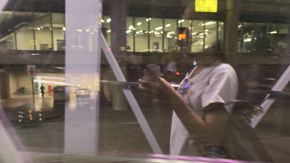 bloomsofmay's tweet image. land of love joy hope! 🫰🏻