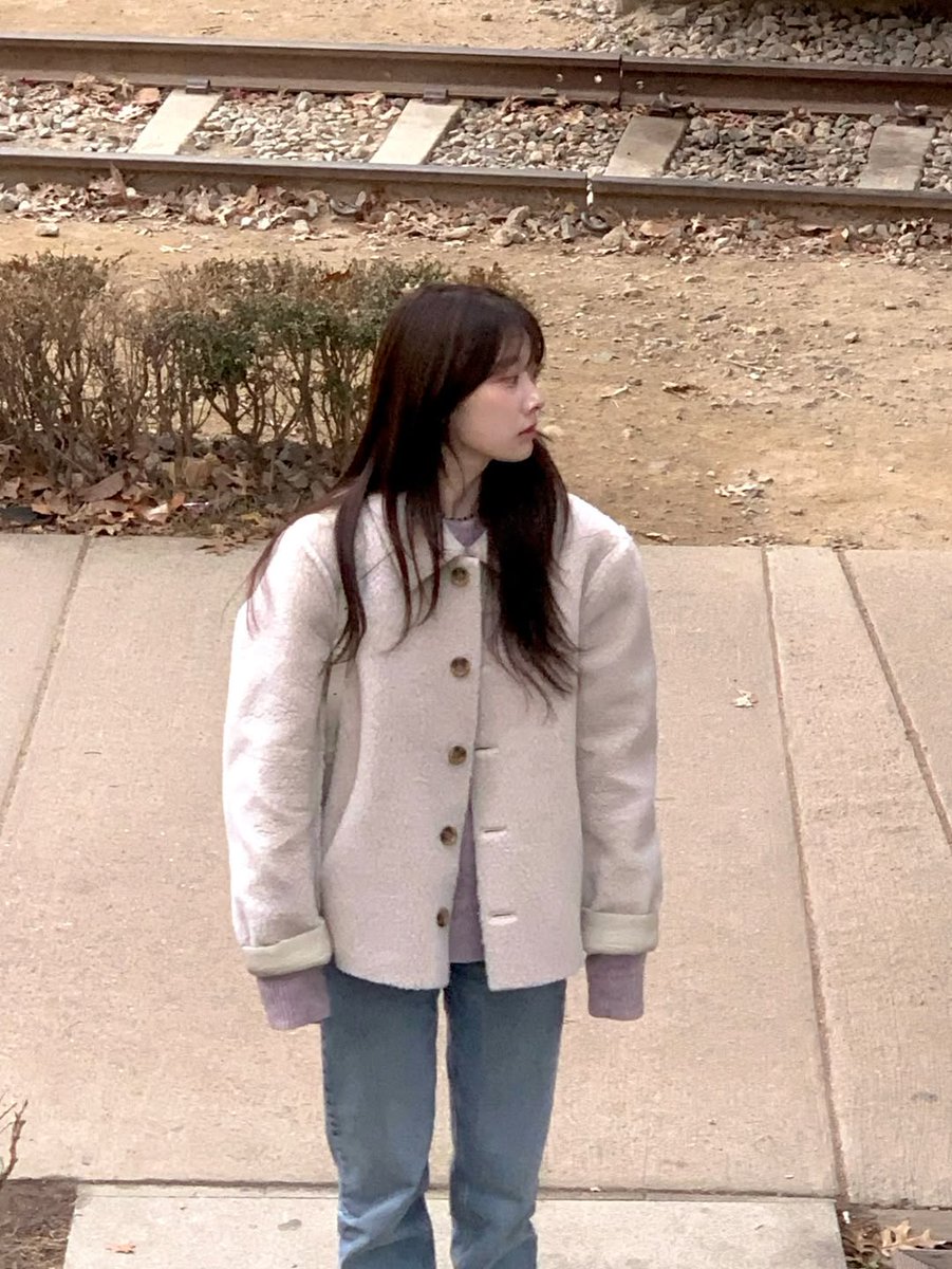 NICESTAGRAM's tweet image. [151225] — e.heomer ☆ ig update !

"🐰
After a long time, I put on CASETiFY and my phone feels like new again! 💕"

[+]
#EUNICE #유니스