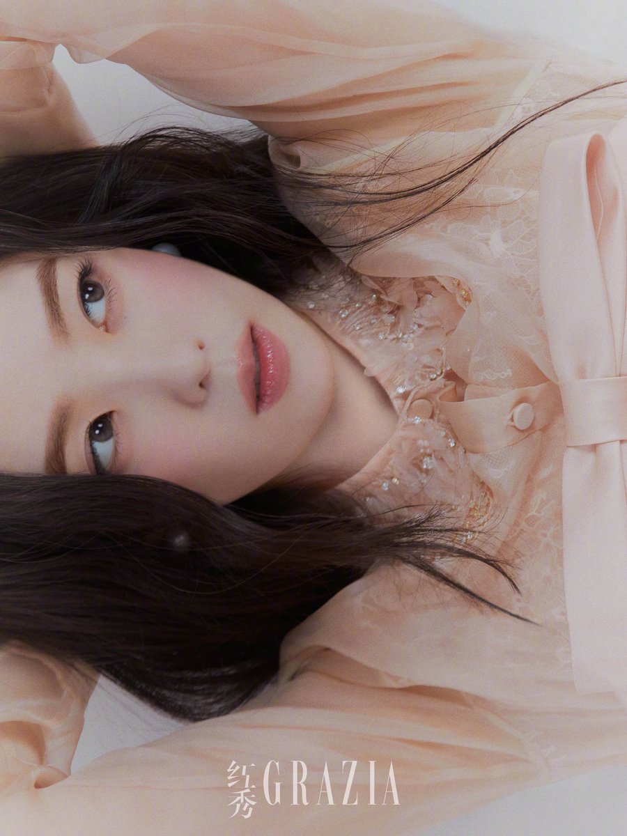 we don't talk enough about this look