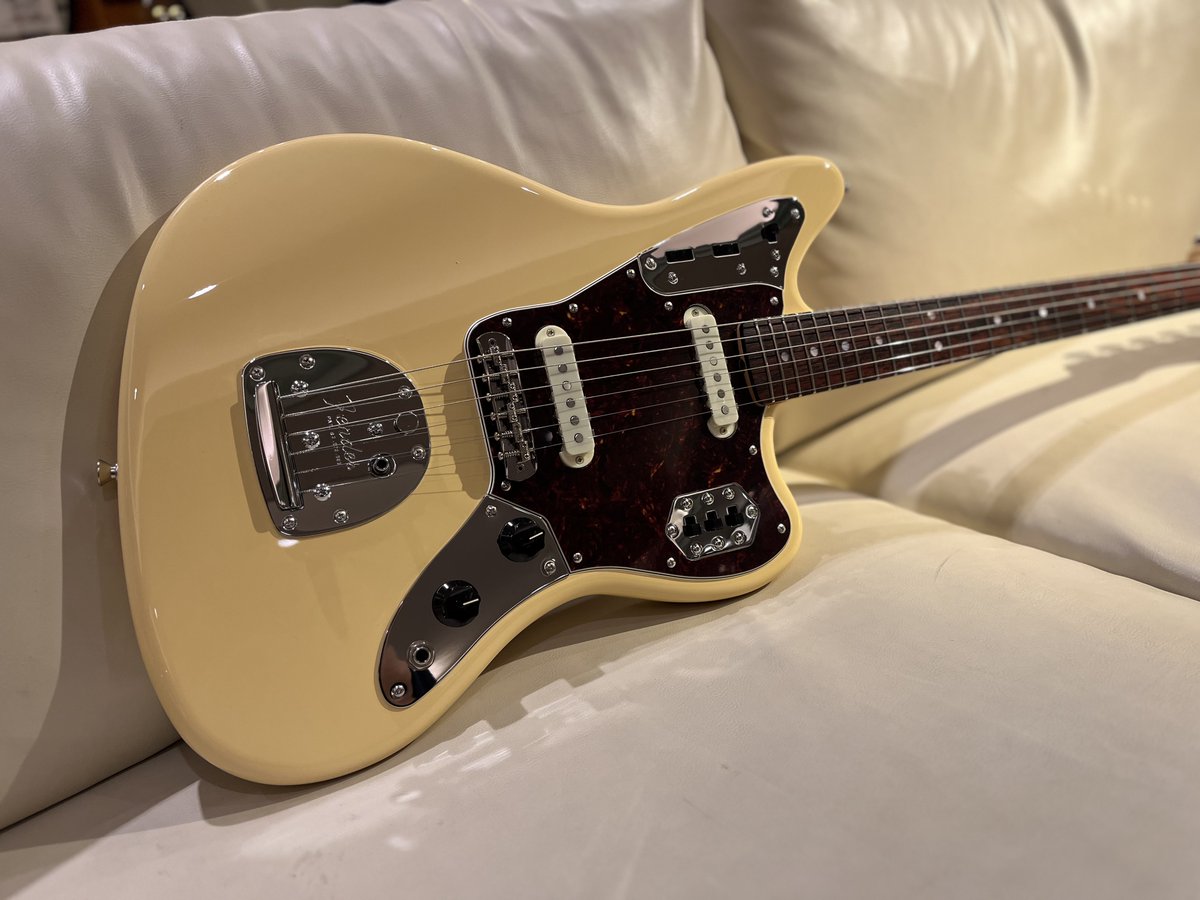 ✰新しく写真を追加しました✨【生産終了品】美品／Fender Montery ✰新しく写真を追加しました✨【生産終了品】美品／Fender Montery