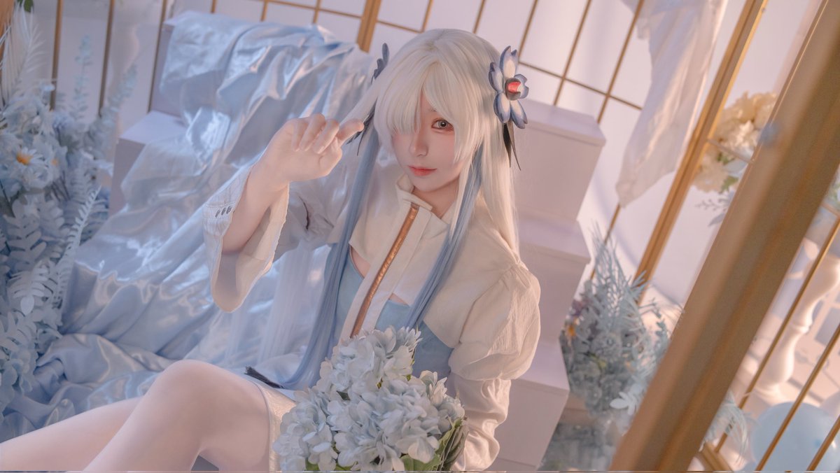 情緒小姐……💕💕
#神椿変身部
#ヰ世界情緒美術部